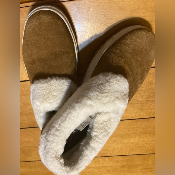 Ladies Size 7M Blondo Waterproof Brown SuedeLeather WithFur Lined SlipOn Shoes - Picture 5 of 10